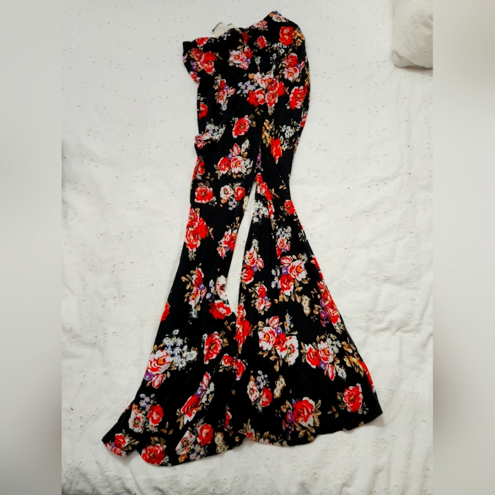Woman's California moon rise pants